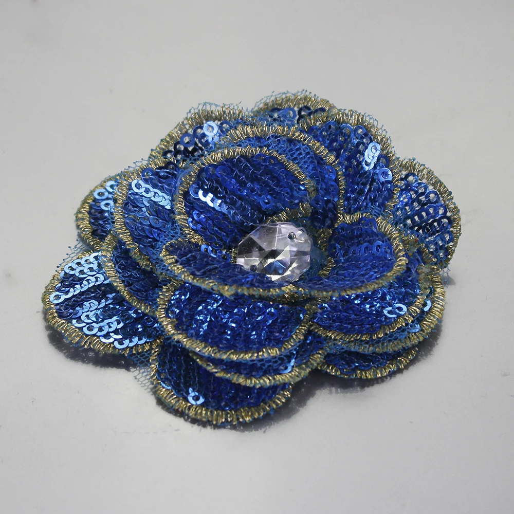 Аппликация для одежды с вышитыми цветами и бисером B273