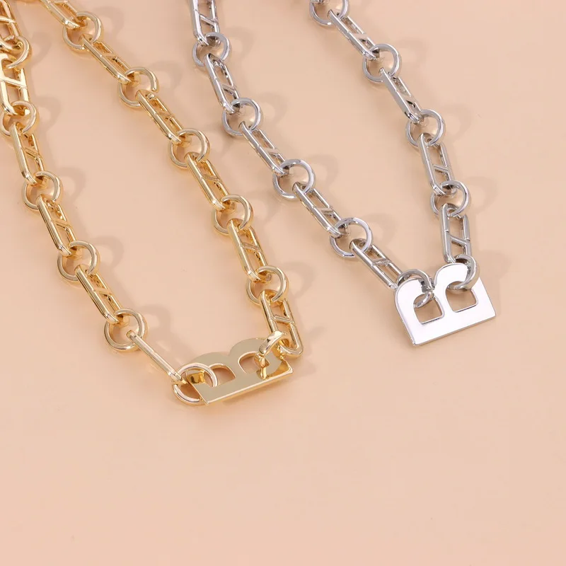 

Punk Chunky Hollow Geometric Thick Chain Letter Choker Necklace Women Vintage Statement Clavicle Necklaces Colar Jewelry Gift