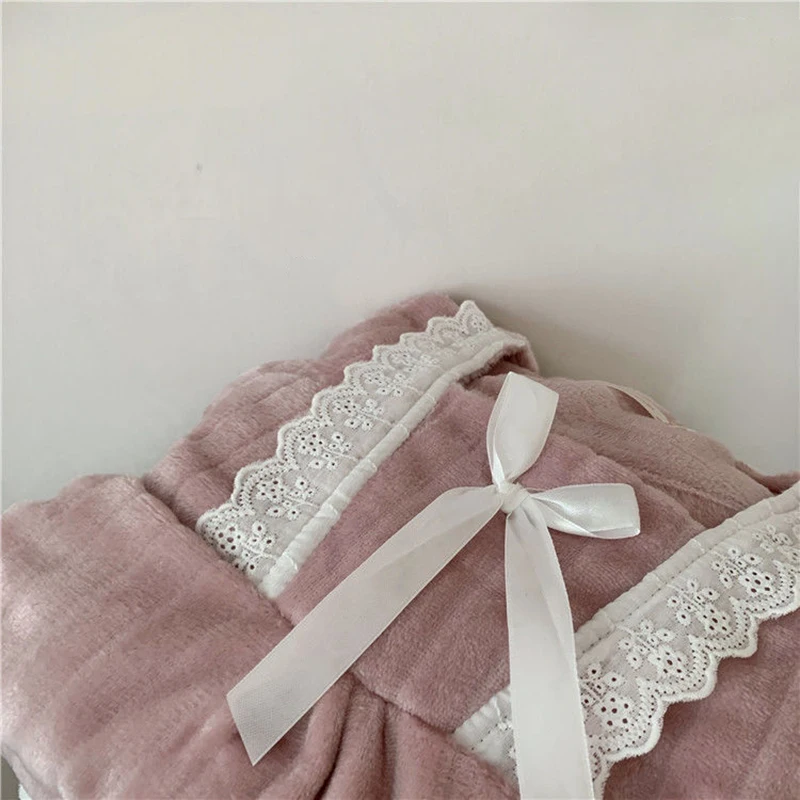 

Pajama Sets Women Student Square Collar Ruffled Sleeve Patchwork Lace Sweet Bow Sleepwear New Coral Fleece Soft Female Lovely