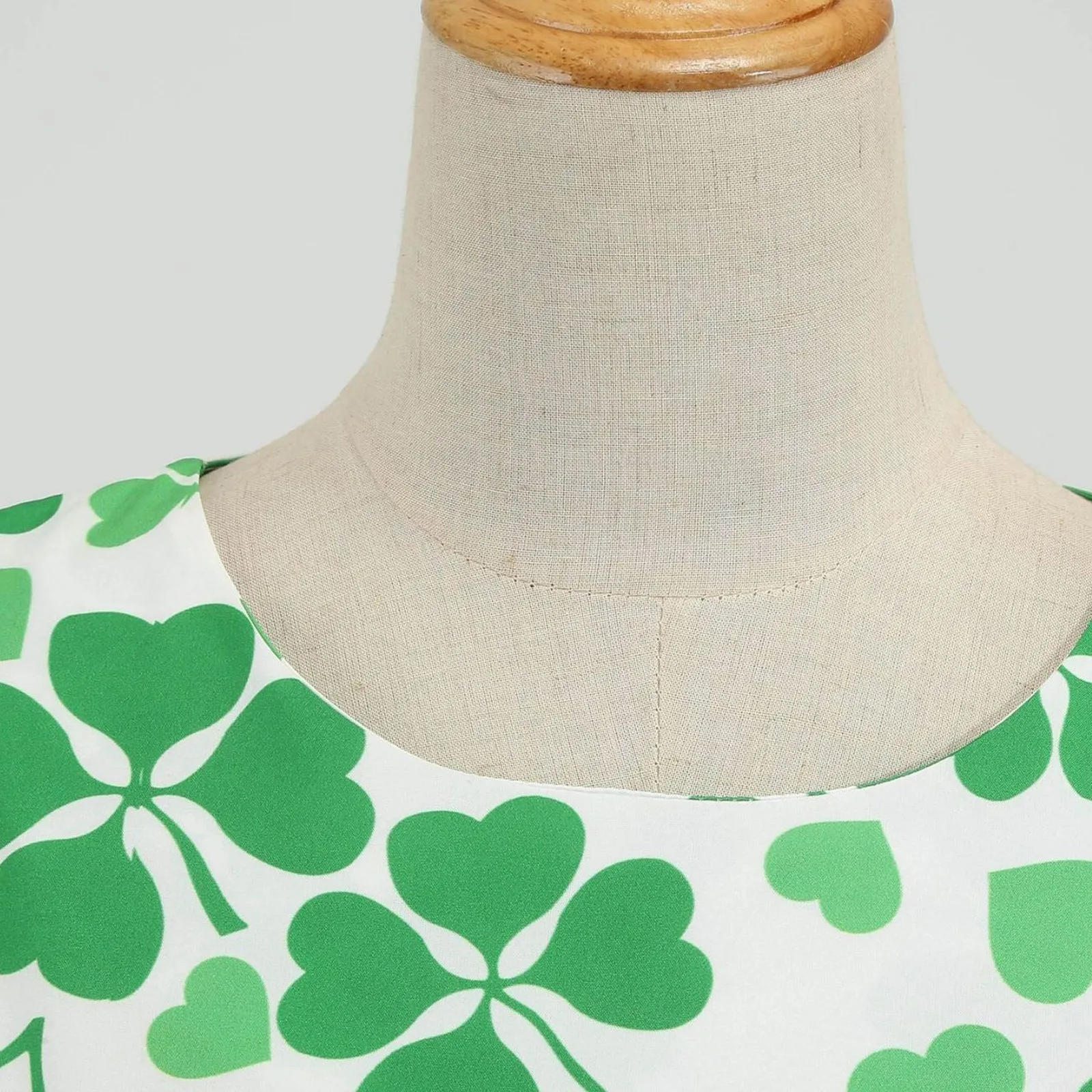 Женская обувь в ретро стиле с О образным вырезом узором клевера короткими