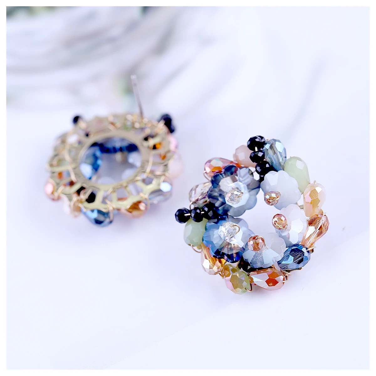 Модные серьги гвоздики с кристаллами для женщин и девочек эффектные круглые