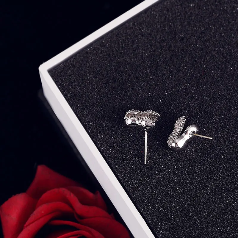 Роскошные знаменитые дизайнерские арахисовые серьги арахиса изысканные женские