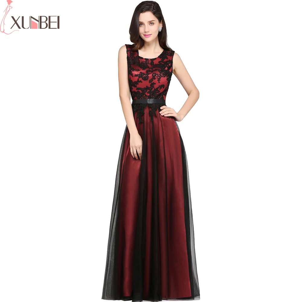 Длинное бордовое вечернее платье с аппликацией зеленое трапециевидной формы для