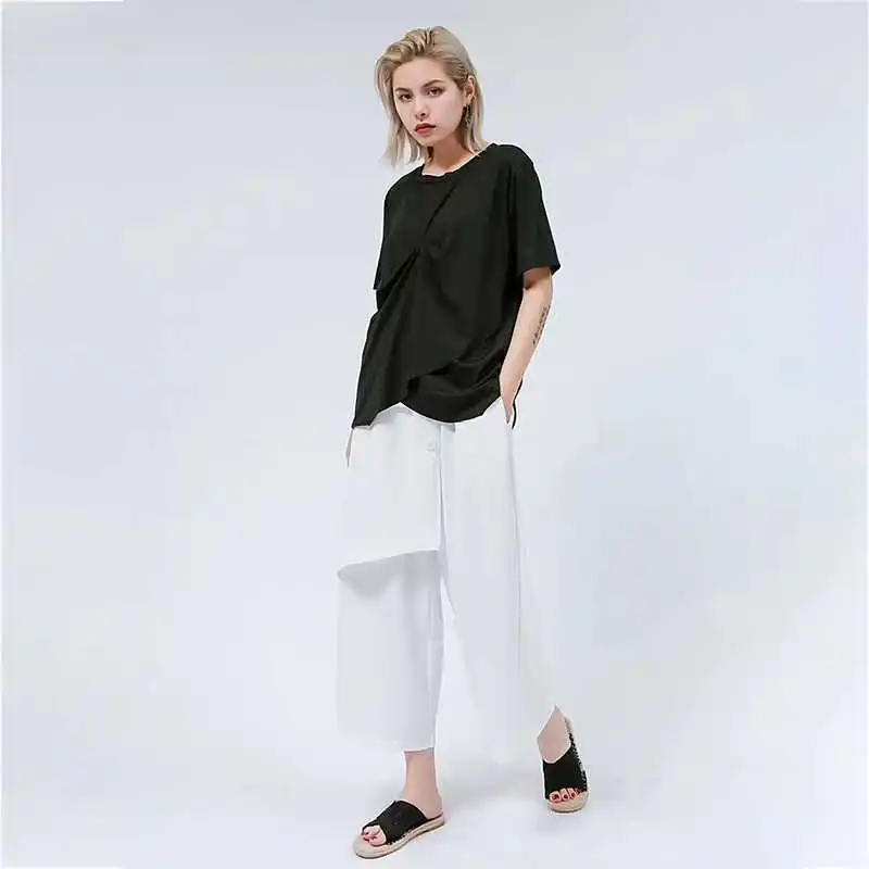 Женский комплект из двух предметов футболка с круглым вырезом и коротким рукавом