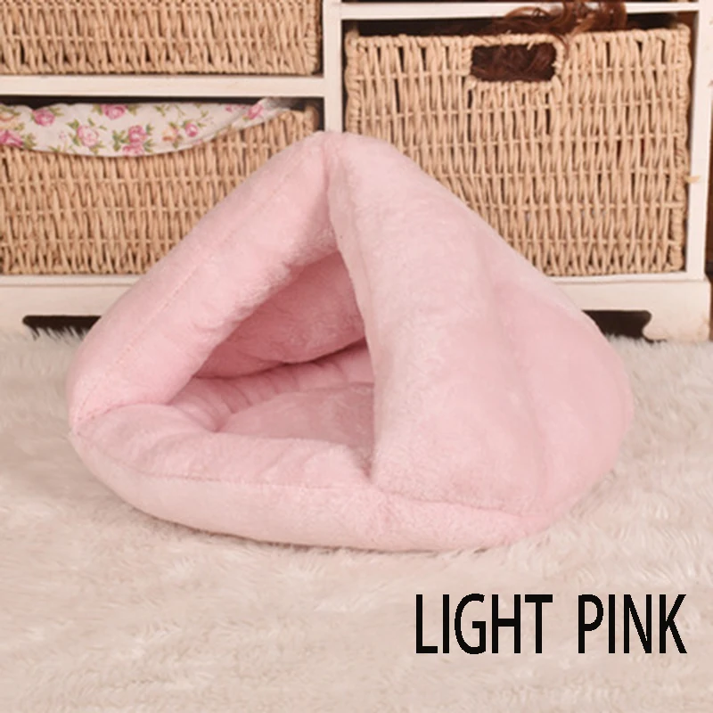 light pink Толстая треугольная кровать для кошки, зимний теплый коврик для питомца собаки, толстый спальный мешок, палатка для щенка, кровать для собаки, мягкий коврик, подушка, гнездо для дома - Цвет: light pink