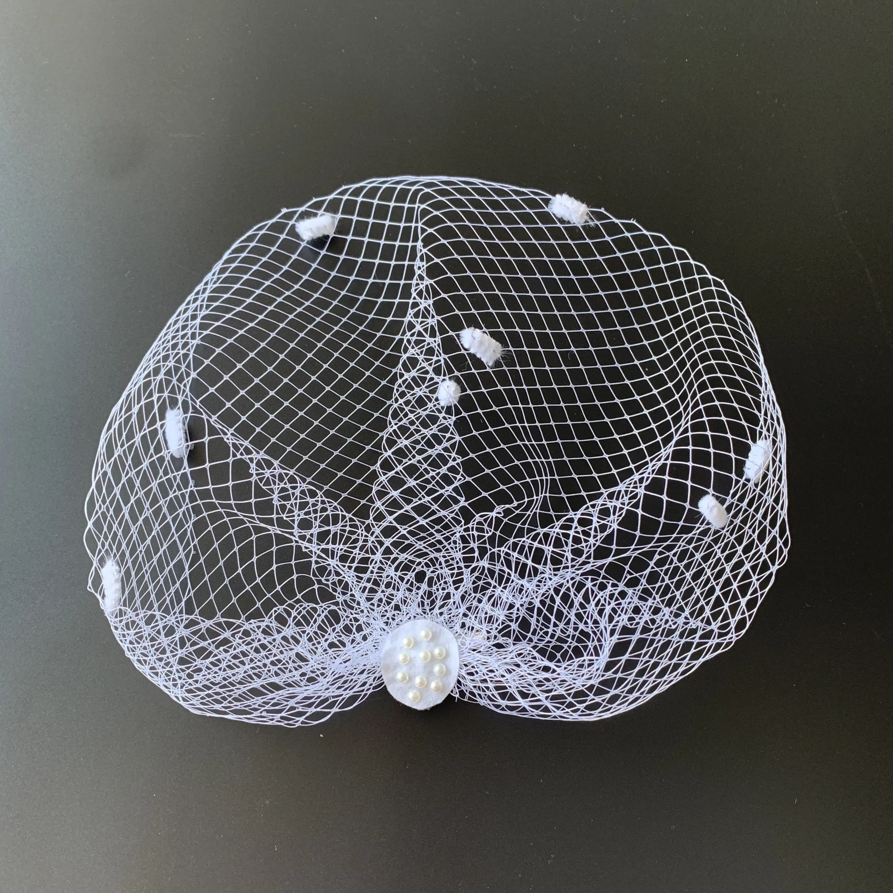 Фата для невесты с белой лицевой сеткой Очаровательная Свадебная вуалетка