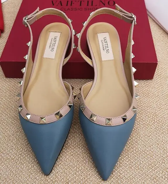 Классические Брендовые женские туфли на плоской подошве черные открытые