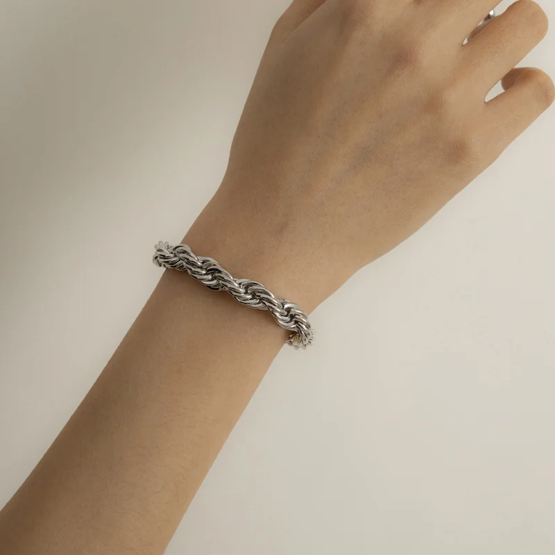 

Fashion Jewelry Fashion Statement Metal Bracelet Popular Design Vintage Temperament Chain Bracelet For Women Party Gifts