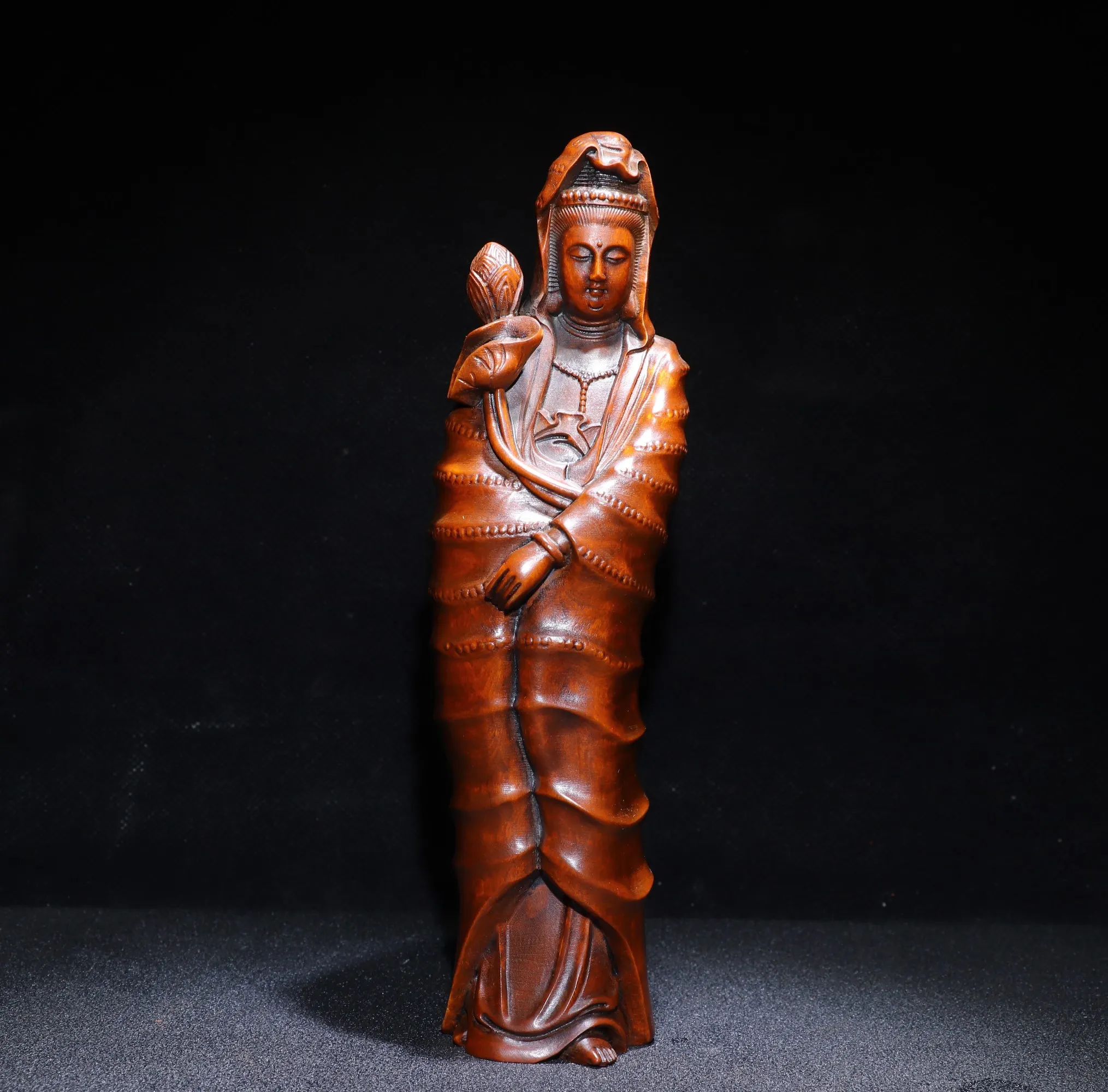 

9"China Lucky Old Boxwood Hand-carved Lotus Guanyin Bodhisattva Buddha statue Office Ornaments Town House Exorcism
