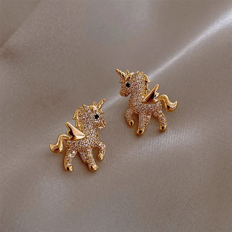 

Lovely Unicorn Stud Earrings Fairy Animal Gold Plated Cubic Zirconia Stud Earrings Children's Day Girls Birthday Gift Jewelry