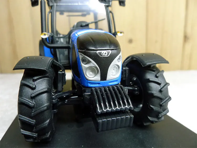 Трактор UH 1:32 4944 Landini 4 105 Литые металлические модели автомобилей из сплава