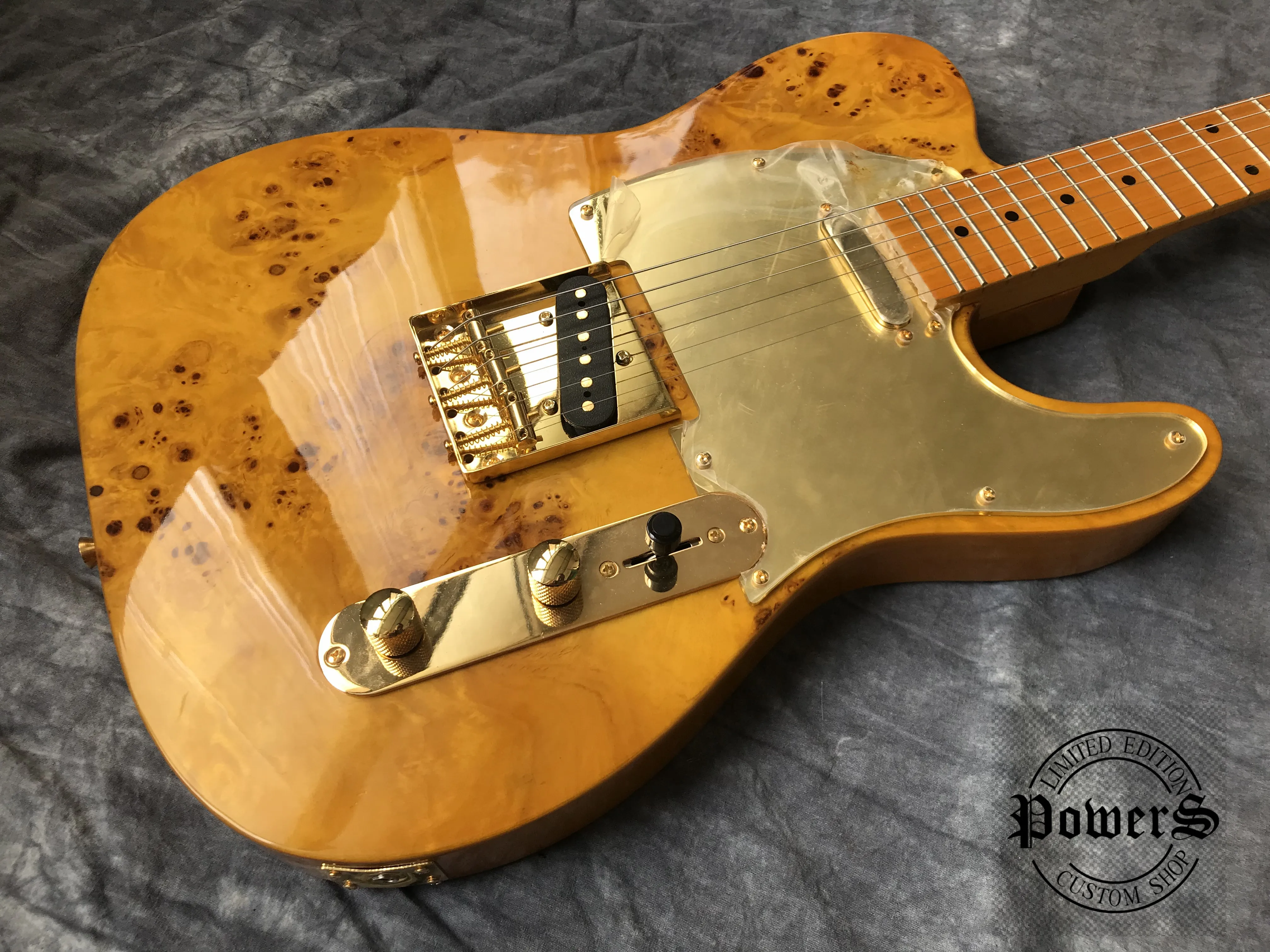 Китай высокое качество OEM магазин электрогитары T1L2 электрогитары. spalted клена Цвет