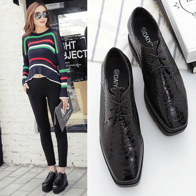 COWCOM/лакированные туфли на рифленой подошве Женская обувь с квадратным носком