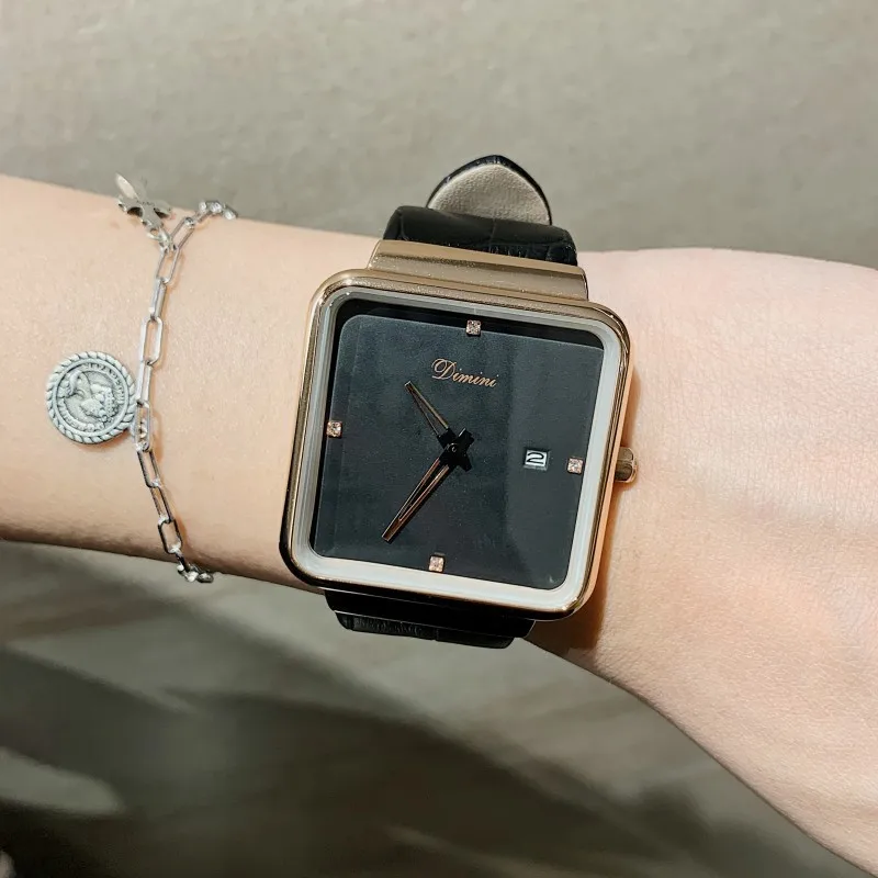 Top Brand Women Watches Fashion Square Ladies Quartz Watch Waterproof Bracelet Set Dial Simple Rose Gold Luxury Women Watches