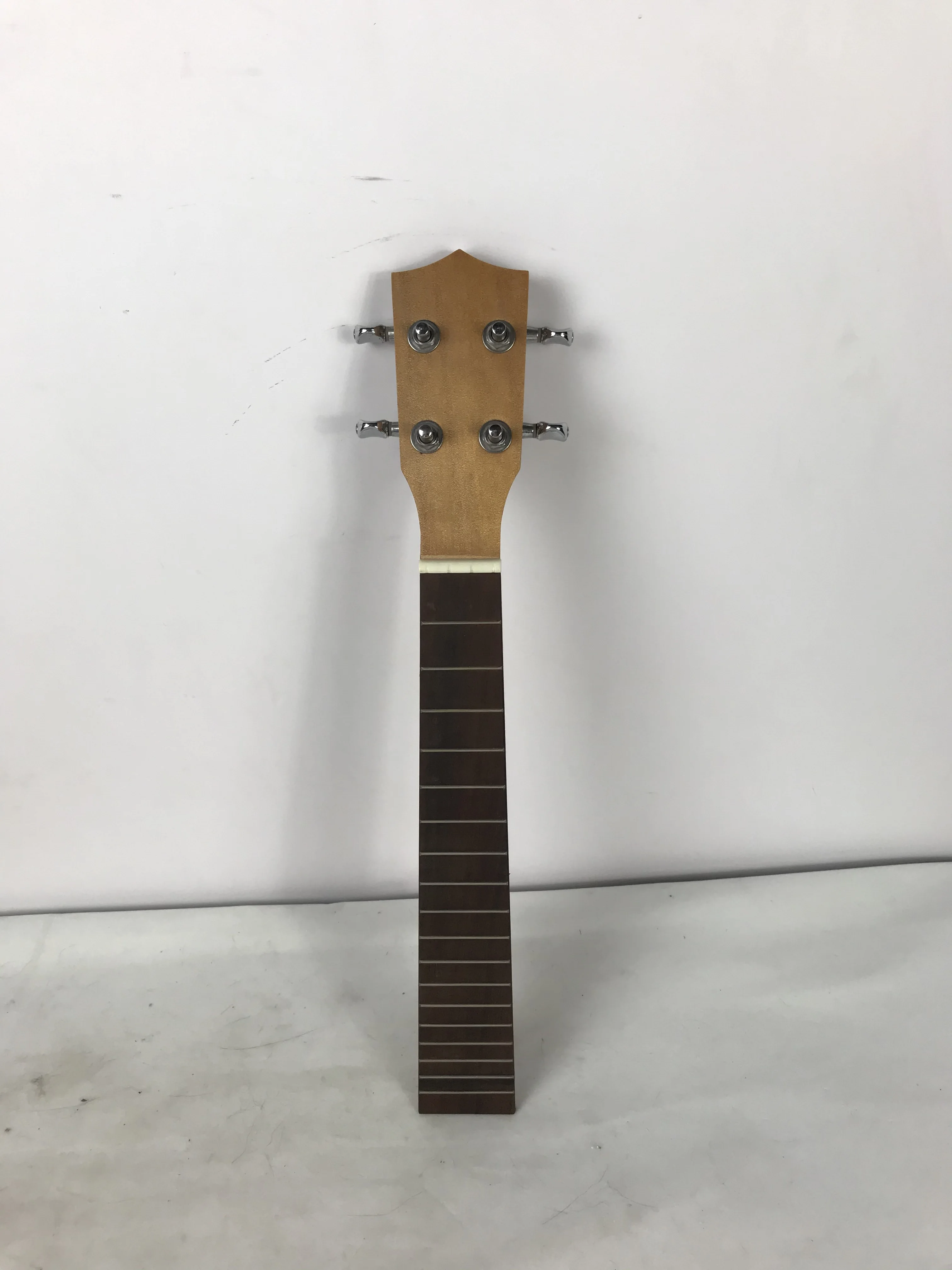 

AA Level Mahogany Ukulele Neck Rosewood Fretboard for Concert Professional 18 Fret 23 Inch Ukelele Guitar Ukulele Parts