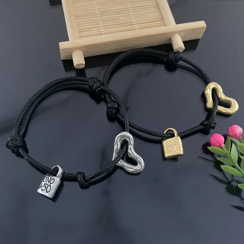 

UNO de 50 Stainless Steel Lock Heart Bracelet Adjustable Handmade Black Red Rope Couple Bracelets for Man and Women
