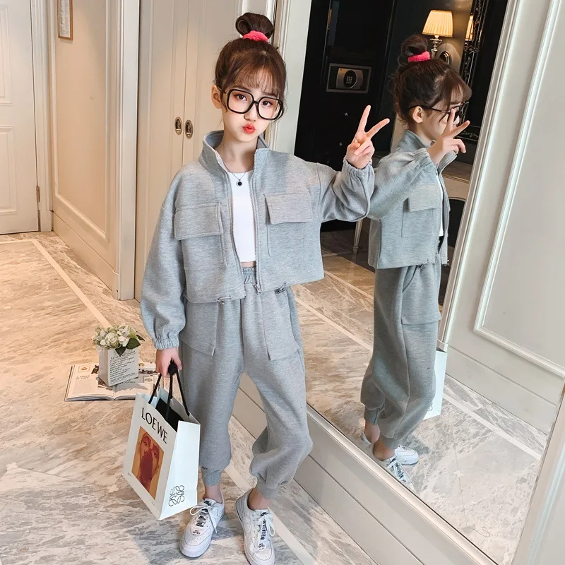 

Детский спортивный костюм из куртки на молнии и брюк, на Возраст 4-10 лет