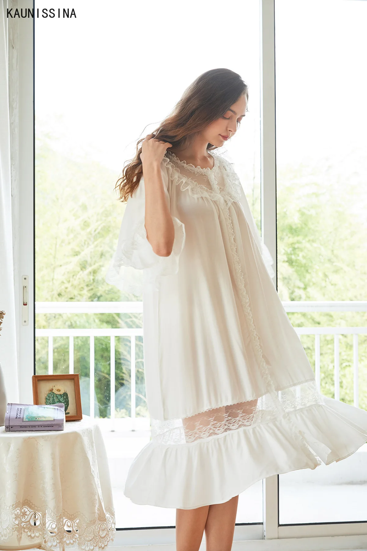 

Nightgown Women Half Sleeve Nightdress Sleepwear Lace White Dress Princess Lady Night Gowns Palace Vintage Nightgown Home Wear