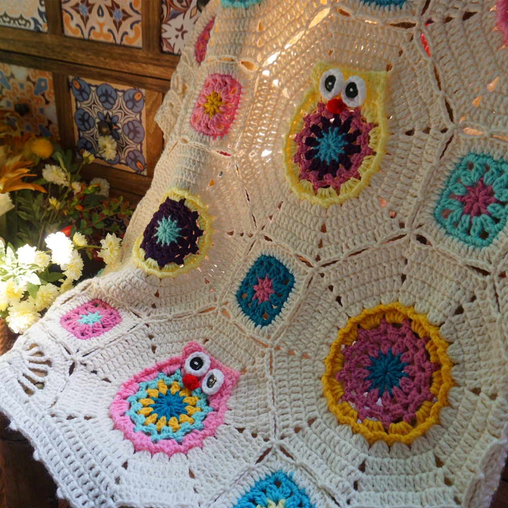 

Handmade white owl original fashion crochet afghan blanket cushion felt pastoral style gift granny square Home decoration