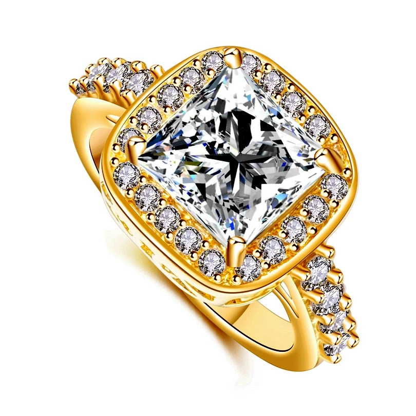 Великолепное обручальное кольцо с квадратным кубическим цирконием и золотым