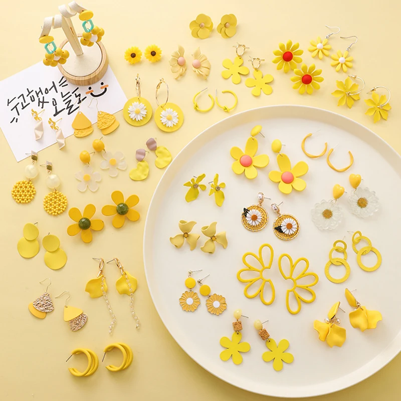 

AVEBIEN Sweet Flower Geometry Earrings Unusual Earrings for Women 2020 Trend Yellow Series Simple Versatile boucle d'oreille