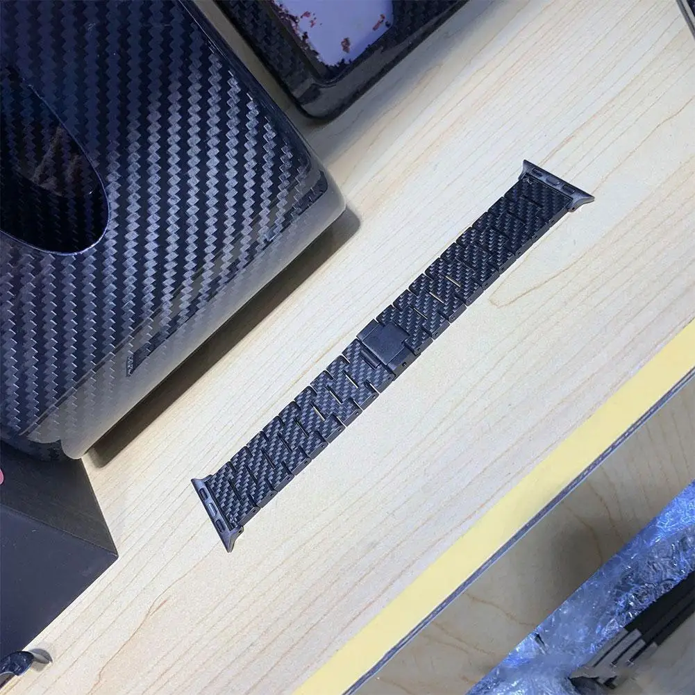 

Ремешок из углеродного волокна для часов, универсальный легкий браслет с магнитной пряжкой для моделей часов, 41 мм 42 мм 43 мм 44 мм 45 мм, K8p0