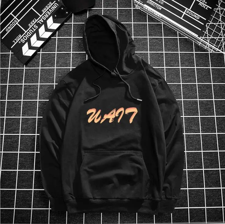 

2019 New LJ14 Men Sportwear Jacket Spring Autumn Thin Military Windbreaker Hooded Zipper Jackets Mens Outwear Sunscreen Coats