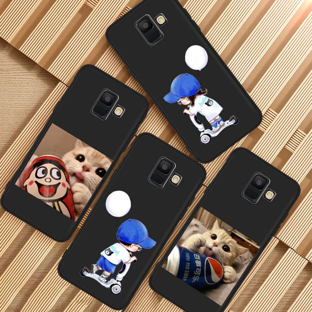 

2021 Cat cartoon couple boy girl fashion for Samsung Galaxy A3 A5 A6 A7 A8 A10 A30 A40 A50 A22 A32 A72 A82 J6 J7 J8 Plus coque