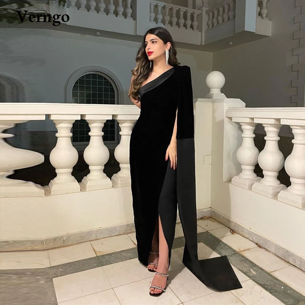 Verngo-vestido de noche de terciopelo para mujer, prenda de vestir Formal de un hombro con manga larga y abertura, color negro, 2022