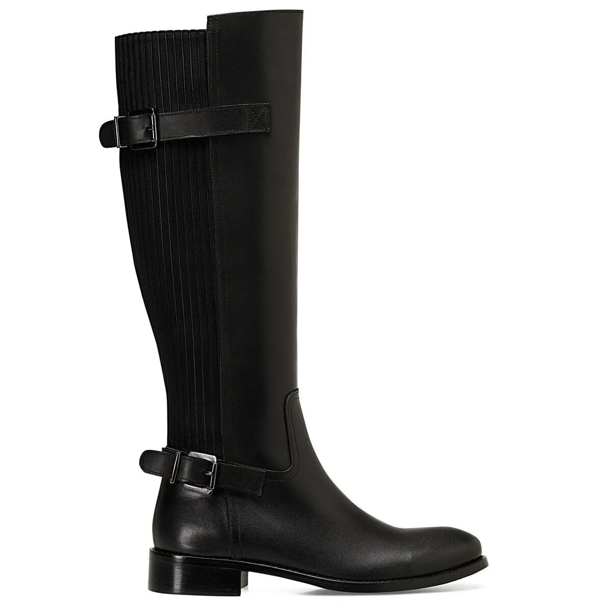 

Черная обувь gozde