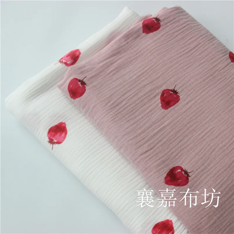 

Cotton, Hemp, Crepe, Double Gauze, Strawberry Printing Household Clothing, Foam Yarn, Pajama Fabric