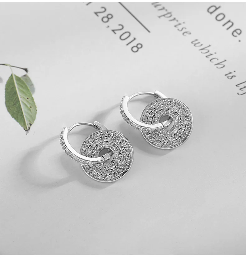 

FUN-BEAUTY New Design French Earrings Light Luxury Micro-inlaid Zircon Personalized Long Earrings Round Earrings