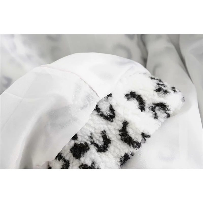 

New Vintage Autumn Women Leopard Woolen White Loose Jackets Female 2020 New Fashion Zipper Outwear Girls Chic Jacket Oversize