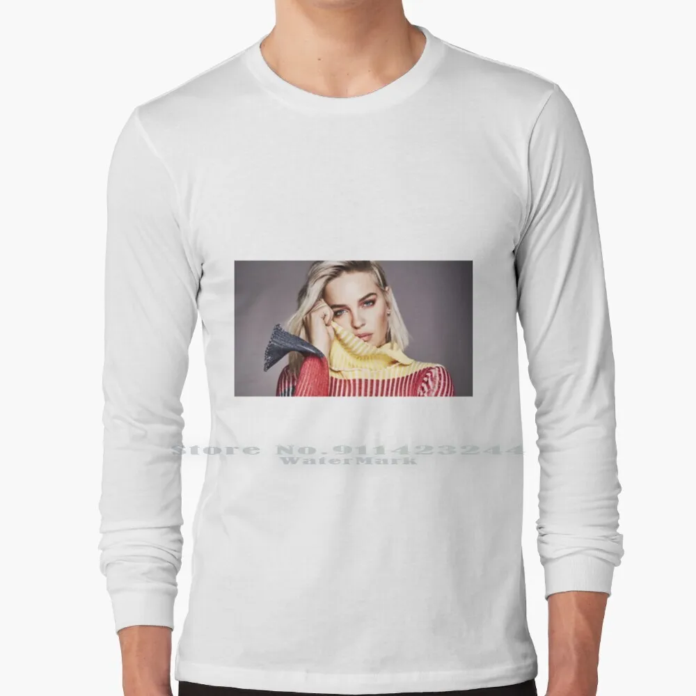 

Анна-Мари Фото Тройник Анна Мари певец поп музыка