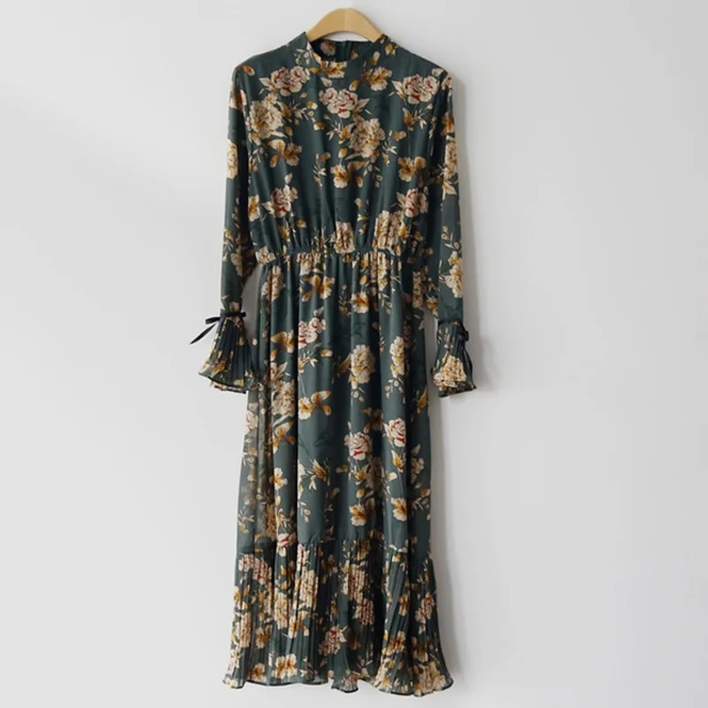 

GOOHOJIO Vintage Floral Print Flare Sleeve Slim Waist A-line Dress Women Summer Autumn Stand Collar Female Long Dresses 2020
