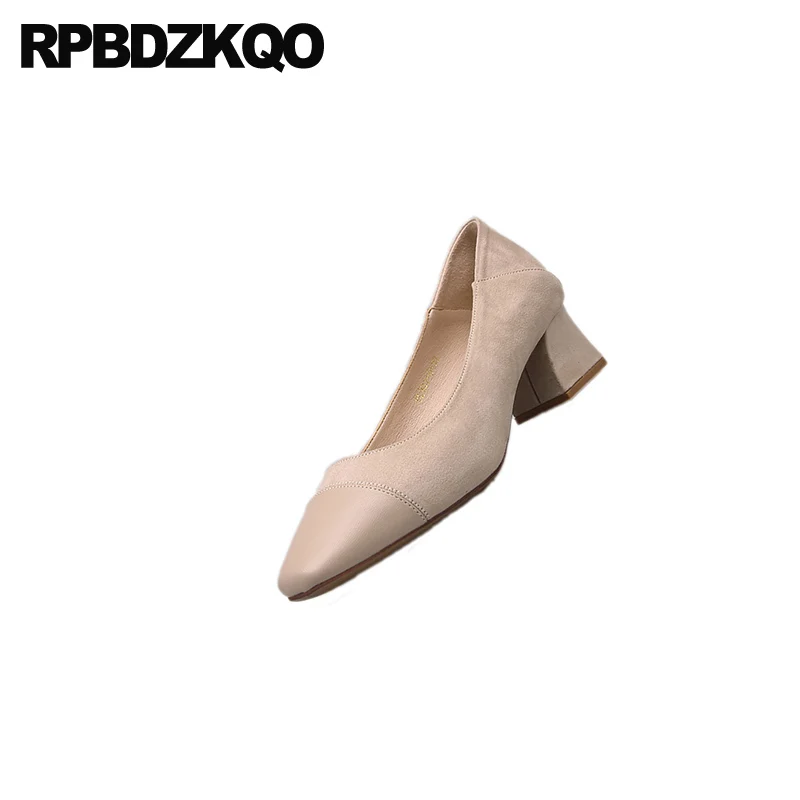 Модные замшевые женские туфли на среднем толстом каблуке недорогие