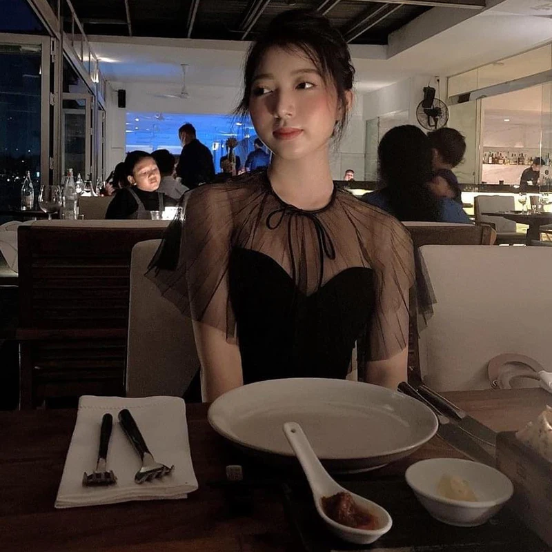 

SHENGPALAE Elegant Micro Perspective Evening Dress Women's Summer 2021 New Round Neck Lace Up Short Sleeve Mini Dresses Female