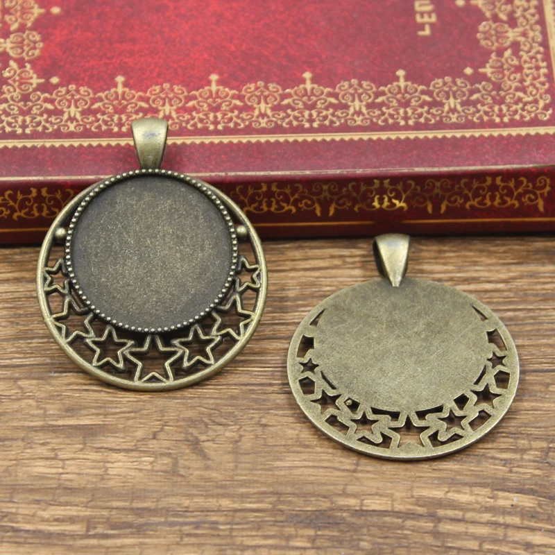 Круглая стеклянная основа для кабошона с полыми звездами Размером 25 мм 3 шт.