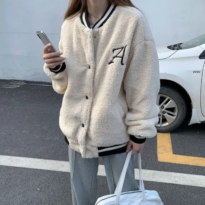 

Lamb Wool Thickened Warm Contrast Embroidery Loose Baseball Jacket Autumn Winter Long Sleeve Jacket Women's Fashion