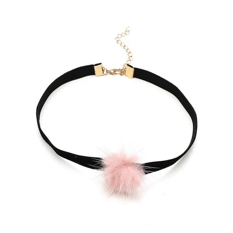 

Autumn and winter new short black collar fur ball necklace retro