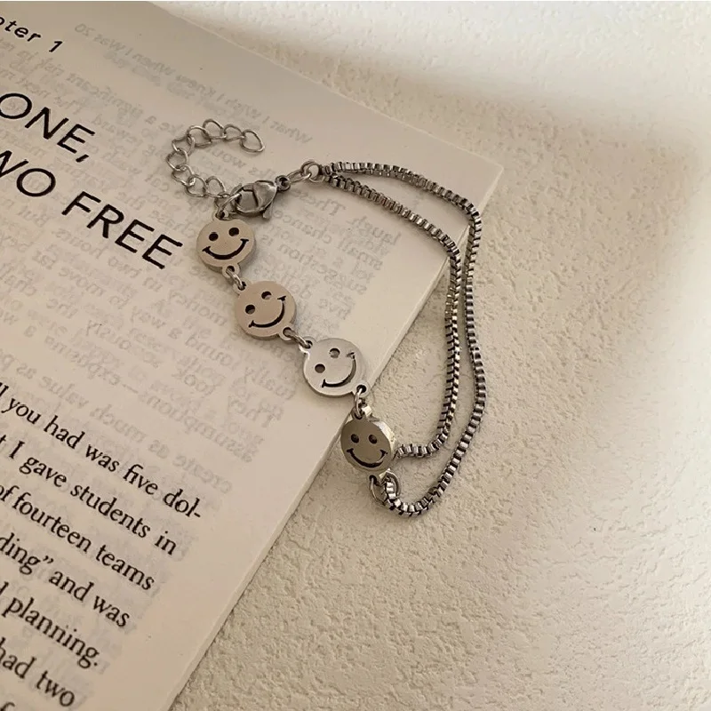 

Stainless Steel Titanium Steel Smiley Face Bracelet Men and Women Do not Fade Hip-Hop Retro Chain Pendant Double-Layer Bracelet