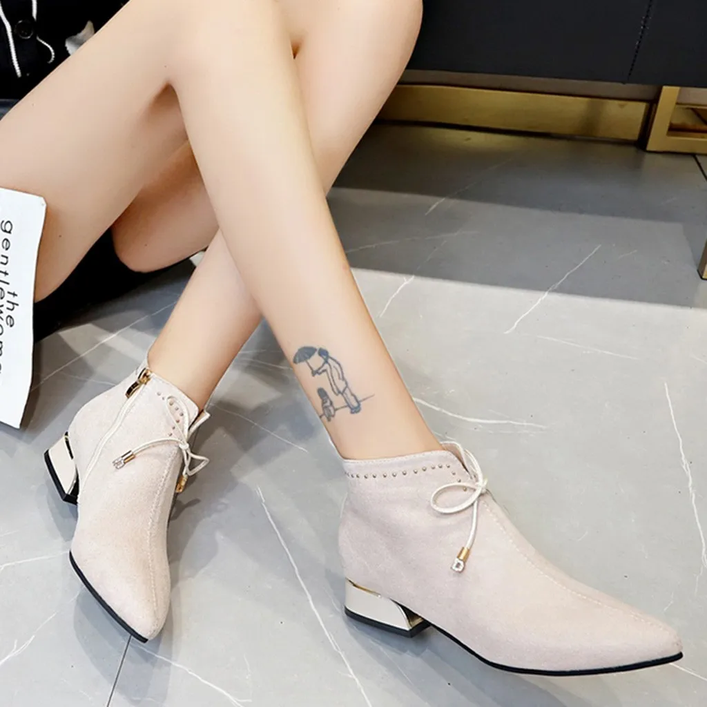 Женские зимние теплые ботильоны на молнии с острым носком ботинки заклепками из