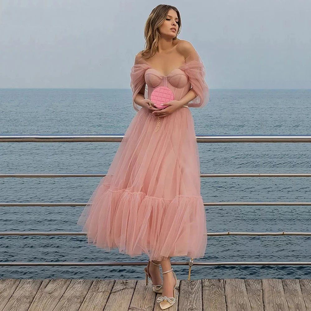 

Off Shoulder Pink Short Prom Dress 2021Sweetheart Tiered Tulle Evening Dresses A-Line Tea-Length Girl Party Gown robes de soirée
