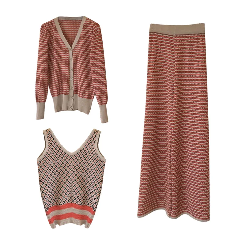 

Комплект из трех предметов Женский, трикотажный кардиган в полоску с длинным рукавом и широкие брюки с разрезом, комплект из трех предметов,...