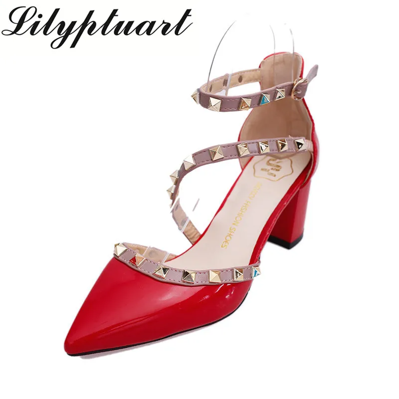 

2020 women's spring, summer and autumn European and American new pointed high heel thick heel sandals rivet buckle shoes