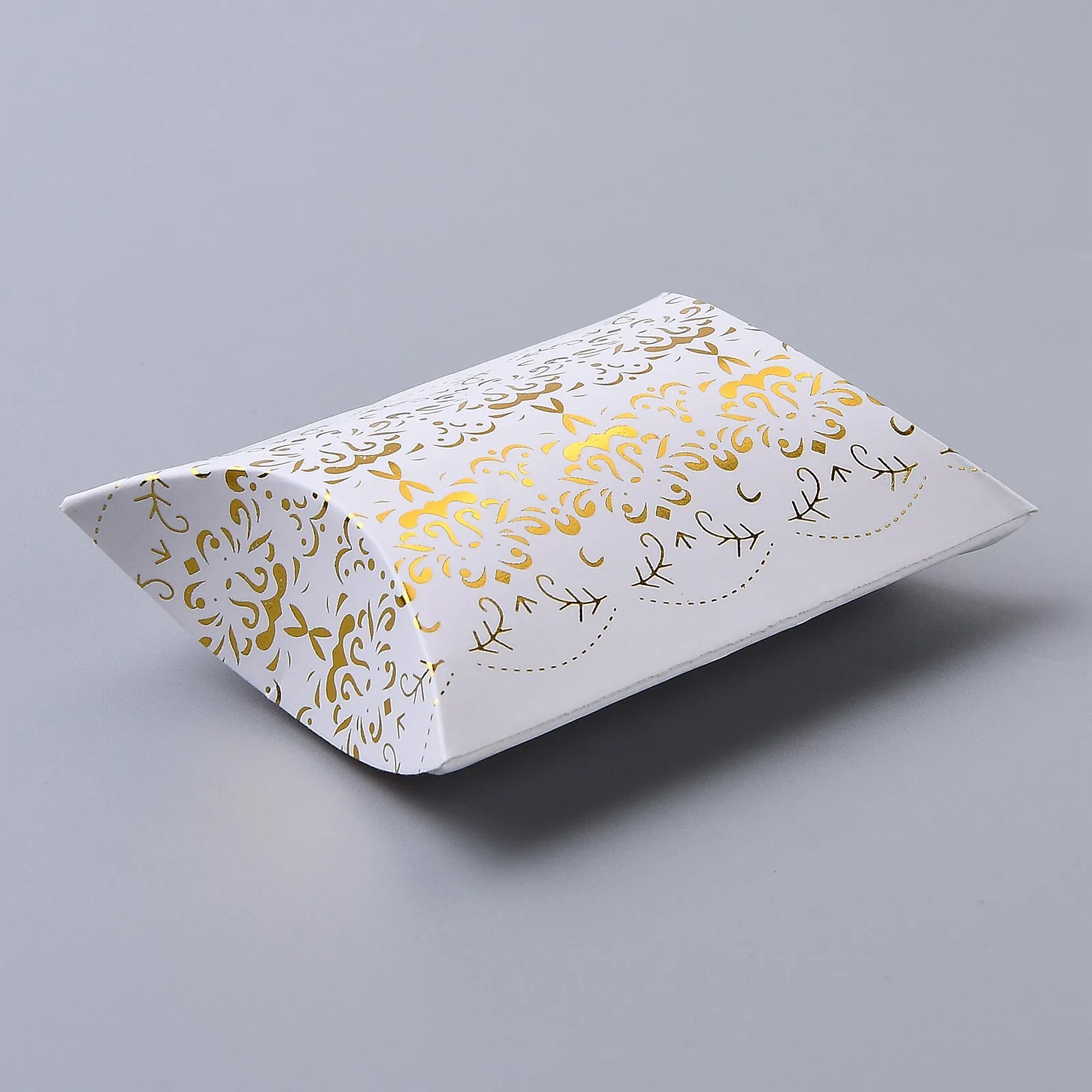 100Pcs Pillow Candy Box Kraft Paper Jewelry Christmas Gift Packaging Boxes Bags Wedding Favors Birthday Party Decorations - купить по