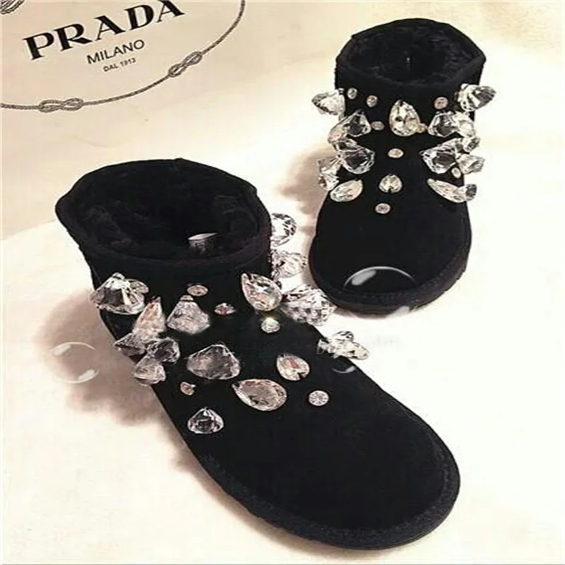 

Style diamond-studded cowhide snow boots, crystal super flash, hand studs, flat-bottomed short tube plush winter