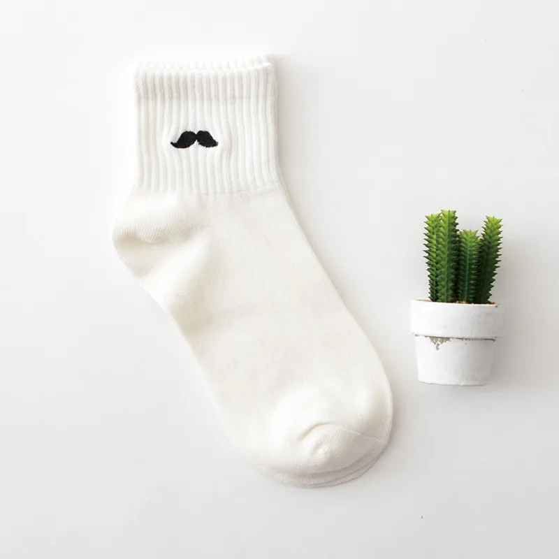 White Moustache Женские белые милые носки в стиле Харадзюку, женские короткие носки, хипстер, скейтборд, по щиколотку, забавные носки, вышивка, кокс, девушка, убийца, кактус, любовь - Цвет: White Moustache