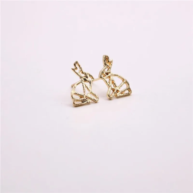 Fashion Animal Rabbit Stud Earrings Classic Brushed Surface Hollow out Design For Women | Украшения и аксессуары