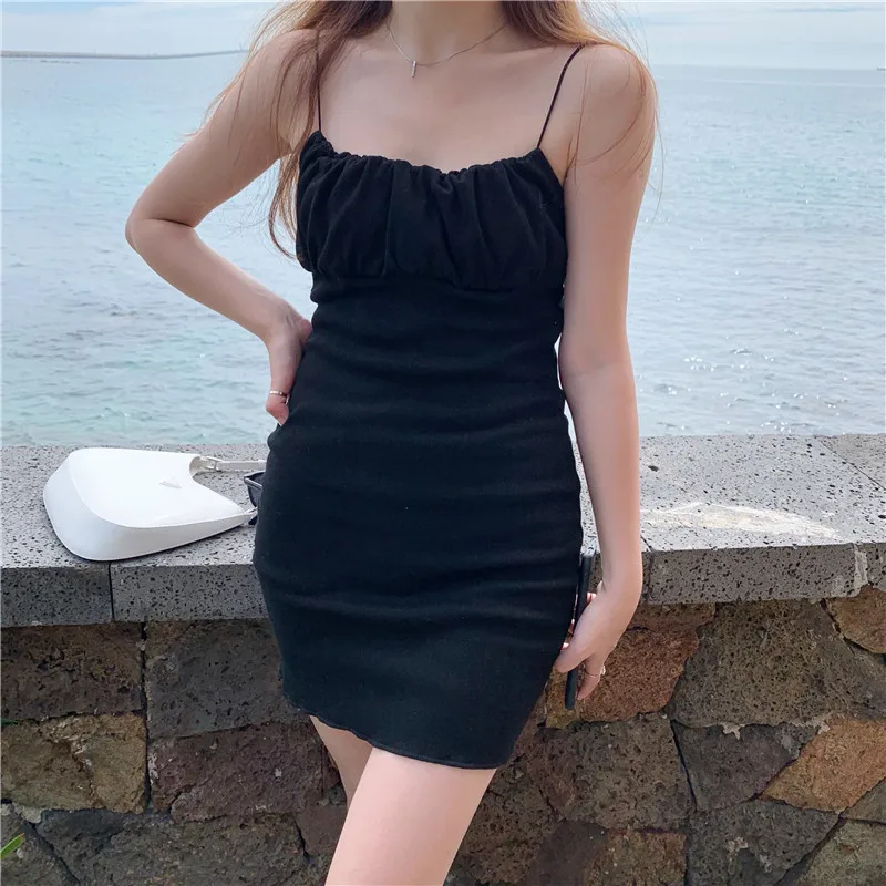 

2021 new sexy retro show chest folds show thin slim bag hip sling dress
